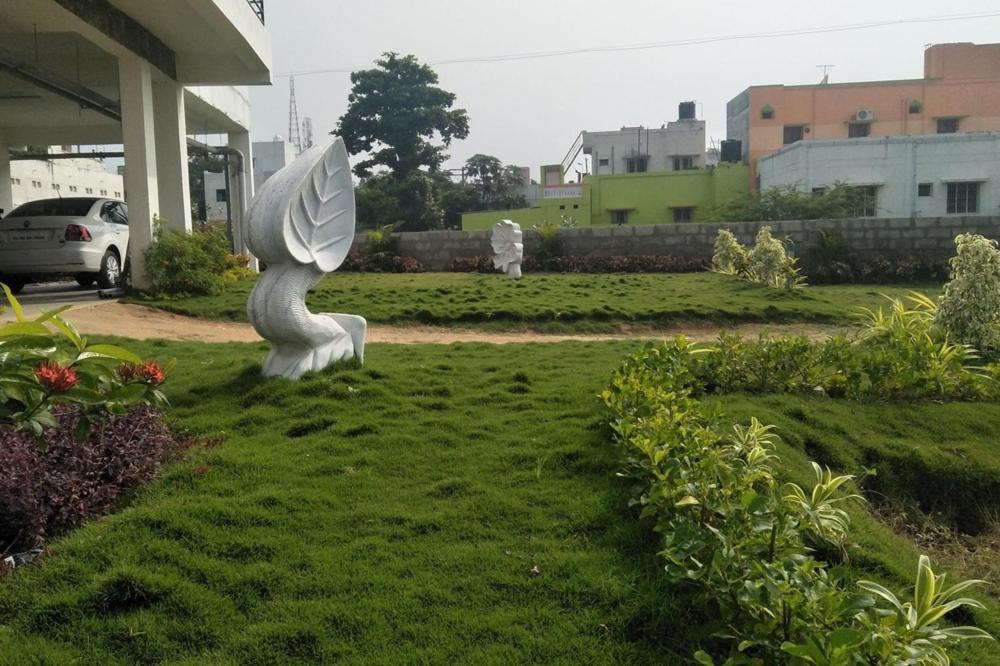 Kingsburyfiesta Hotel Vellore Exterior photo